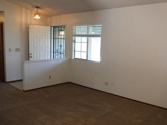 4th image of 536 Tipperary Dr #3