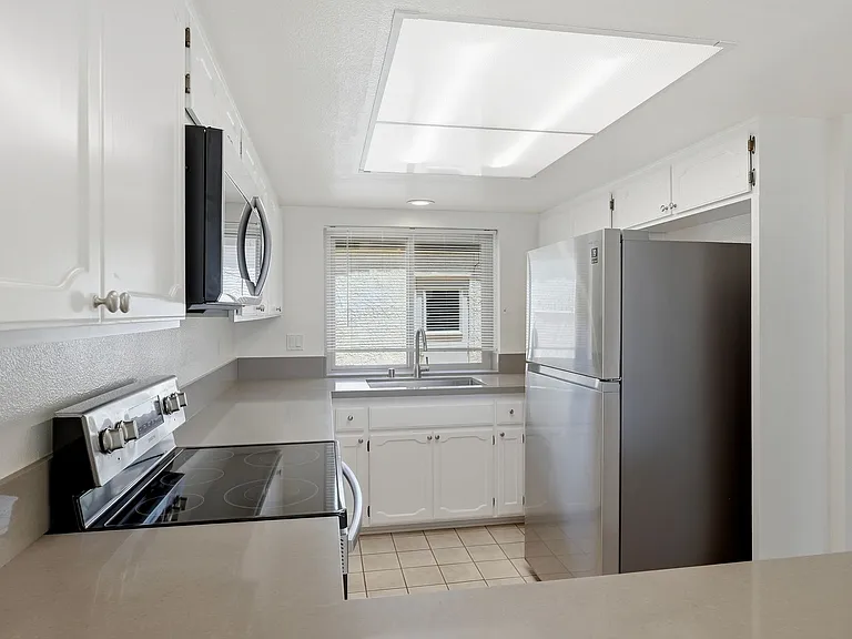 6805 Briarwood Dr — Photo 9