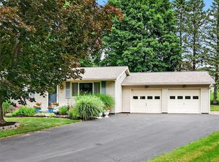 144 Hamden Cir, Hilton, NY 14468