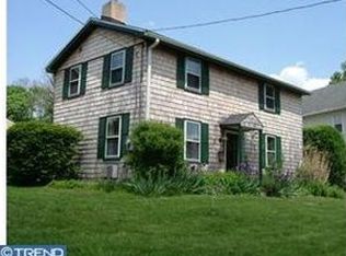 527 Old Lancaster Rd, Haverford, PA 19041