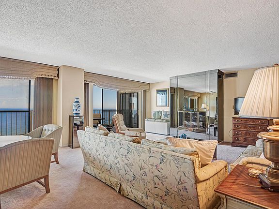 Regency Towers 1403_20181001_018