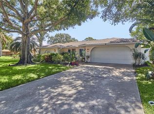 2325 Barton Ln, Clearwater, FL 33759