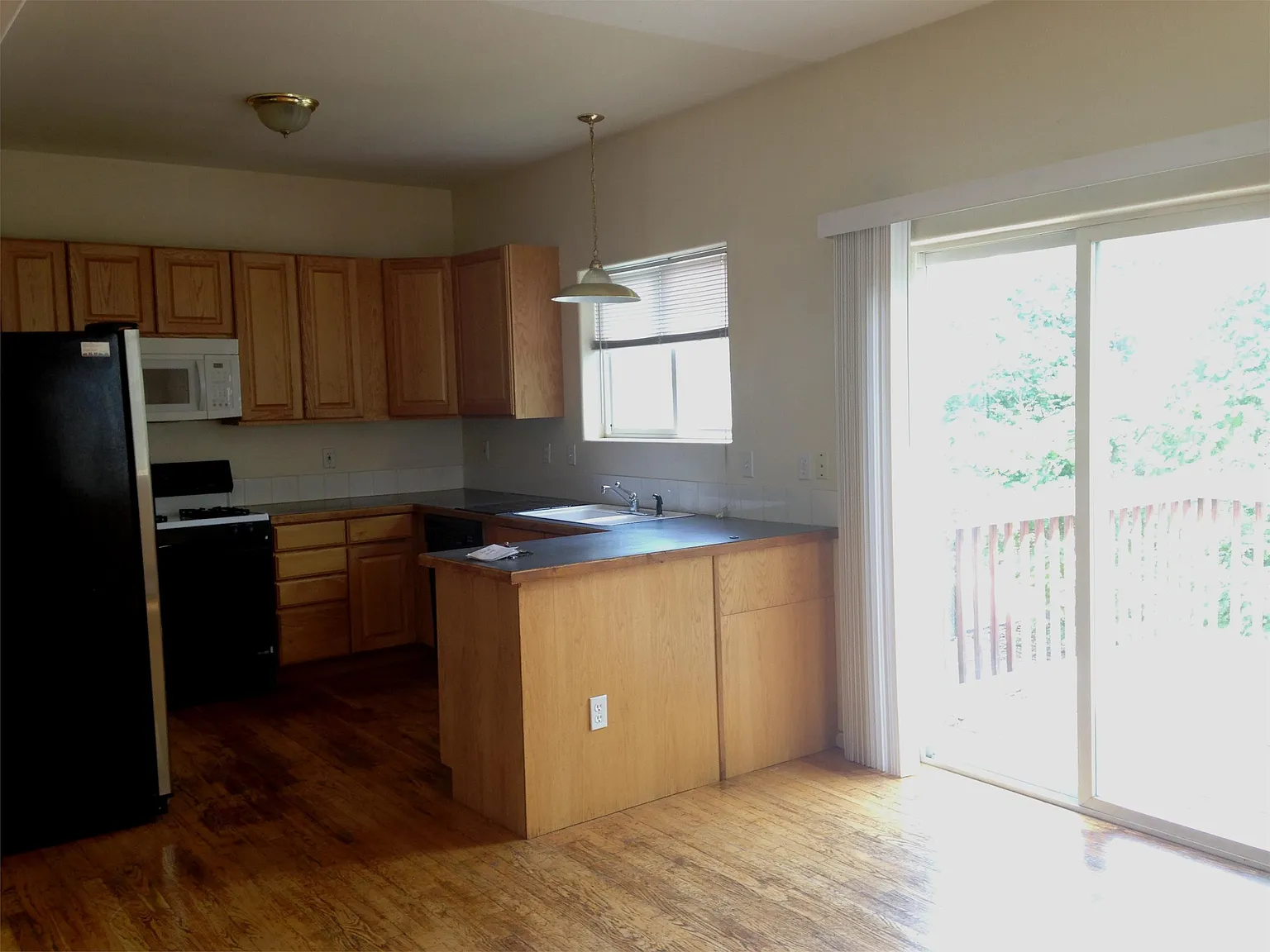 3683 Iris Ave - 1 — Photo 3