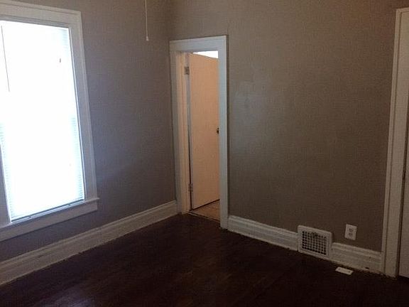 5th image of 5421 S Benton Ave