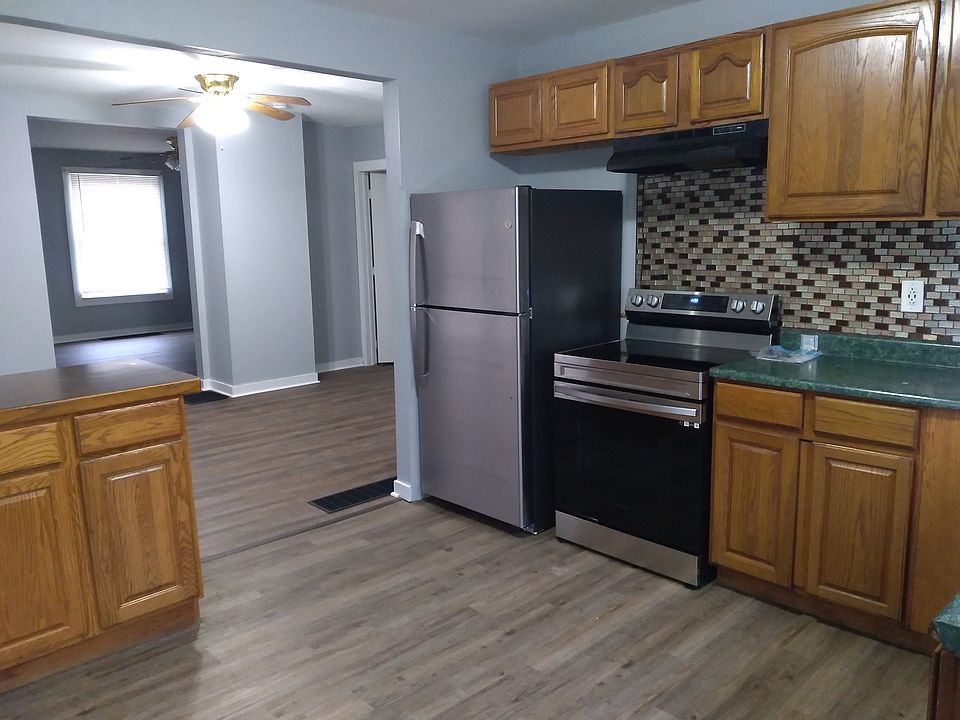1st image of 16 N 11th St