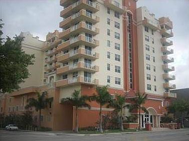 1st image of 215 SW 42nd Ave APT 807