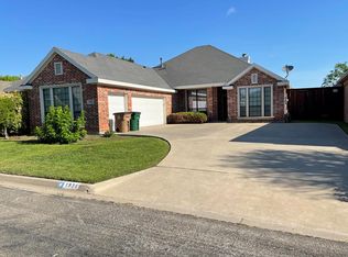 1930 Valleyview Dr, San Angelo, TX 76904