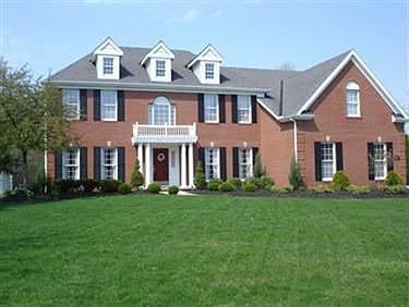 1st image of 2842 Forest Lake Dr