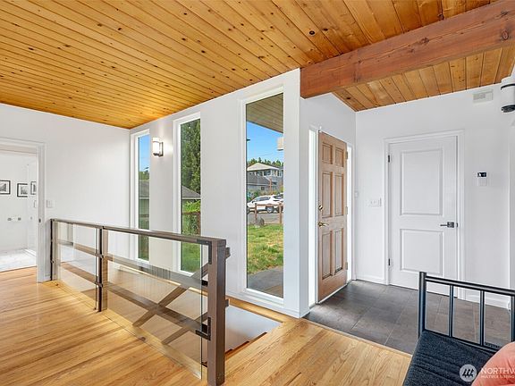 3rd image of 3511 S Thistle Street