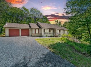 2380 Beartown Rd, Canadensis, PA 18325
