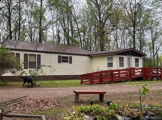 1092 Saunders Ln, Green Bay, VA
