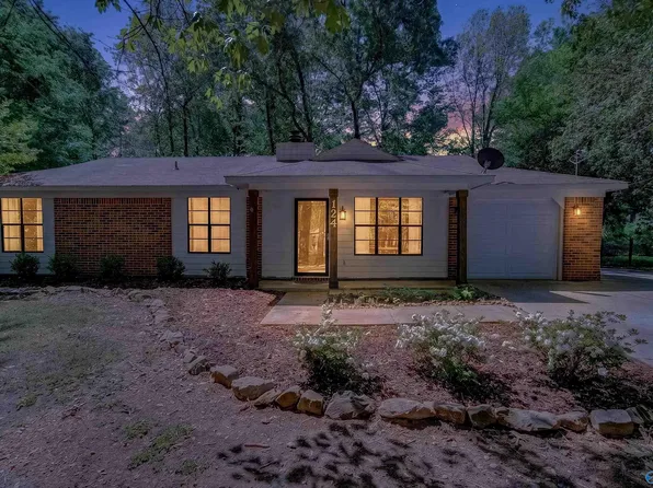 124 W Emert Rd, Huntsville, AL 35811