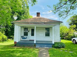 244 Shamrock Rd, Charlottesville, VA 22903