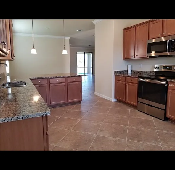 12685 Canavese Ln — Photo 5