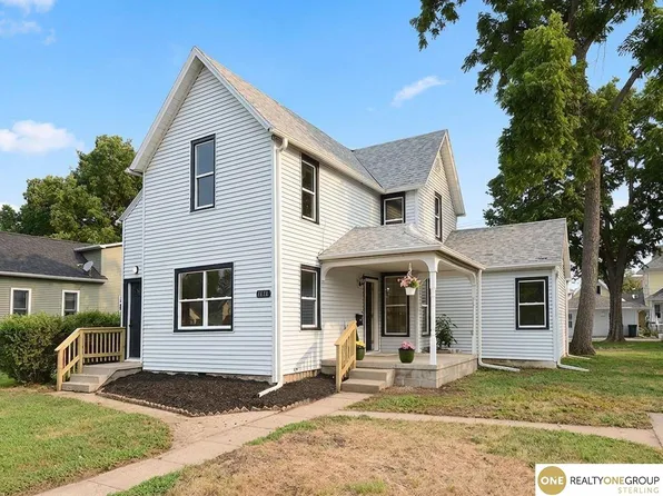 1616 Grant St, Blair, NE 68008