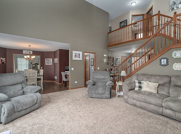 5th image of 335 Enrietta Dr