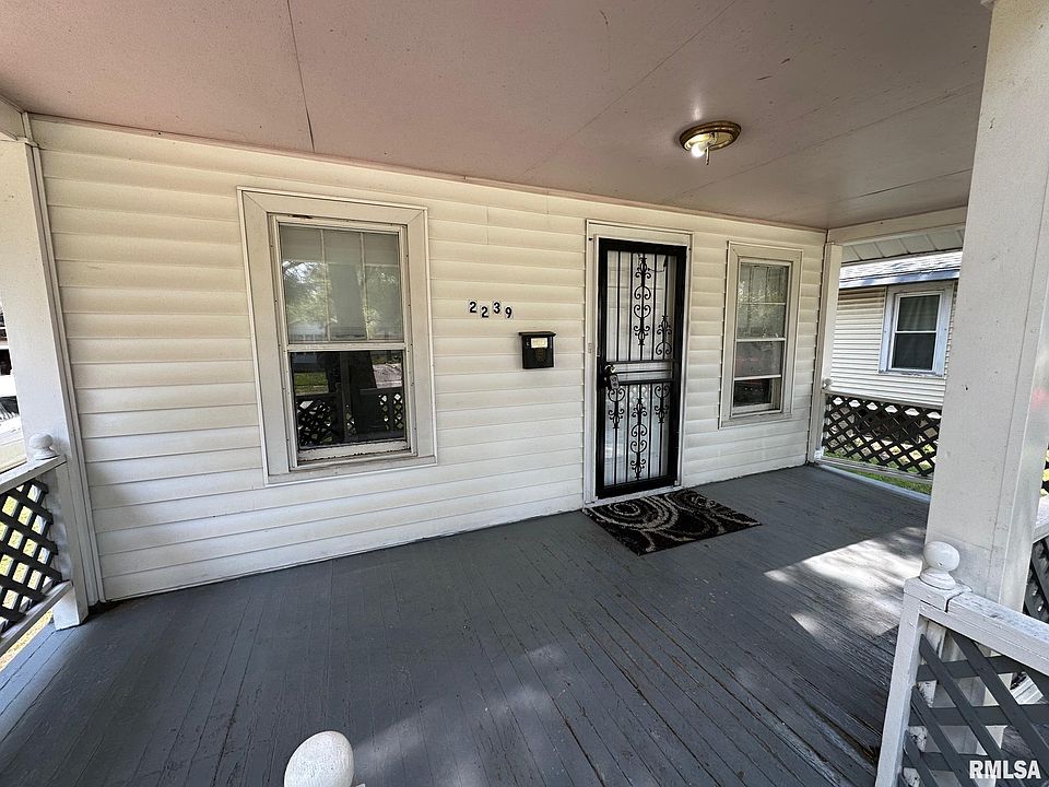 2239 E Adams St, Springfield, IL 62703 | Zillow