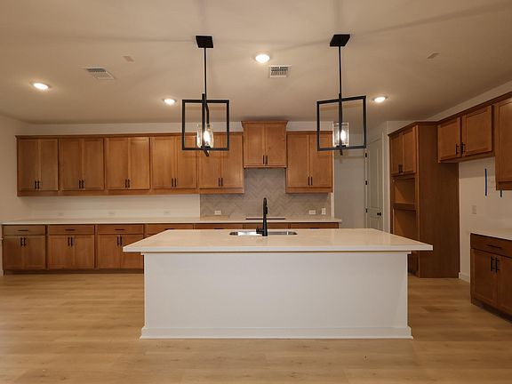 3rd image of 3717 Helena Way
