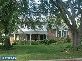 3rd image of 157 Cloverly Dr