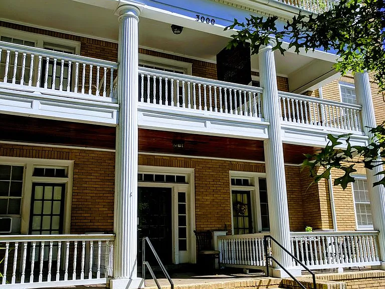 3000 Monument Avenue — Photo 4