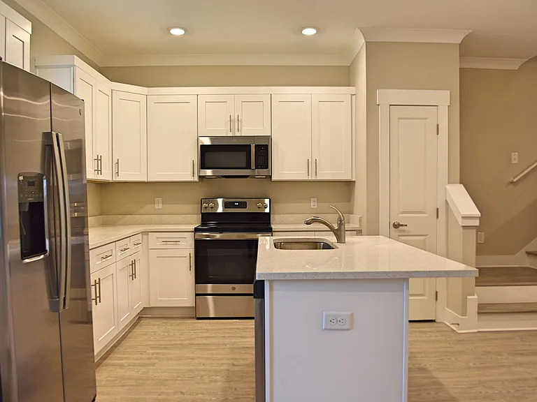 124 Date Palm Ln — Photo 4