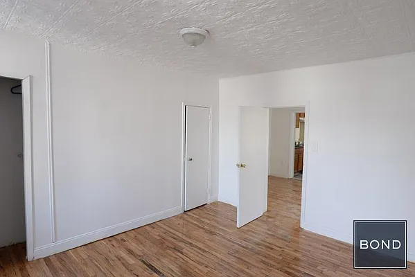 Rented by Bond New York | media 11