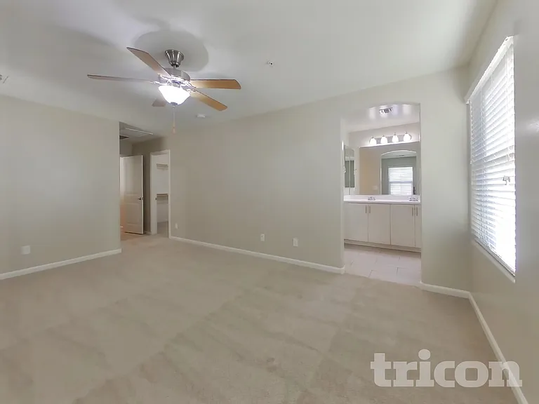 12583 W Gentle Rain Rd — Photo 8