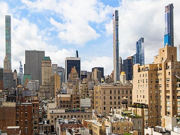 2nd image of 20 E 68th St APT 15D