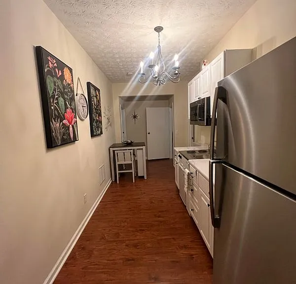 4030 Hill Station Ct — Photo 3