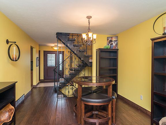 4th image of 9337 Sussex Dr #9337