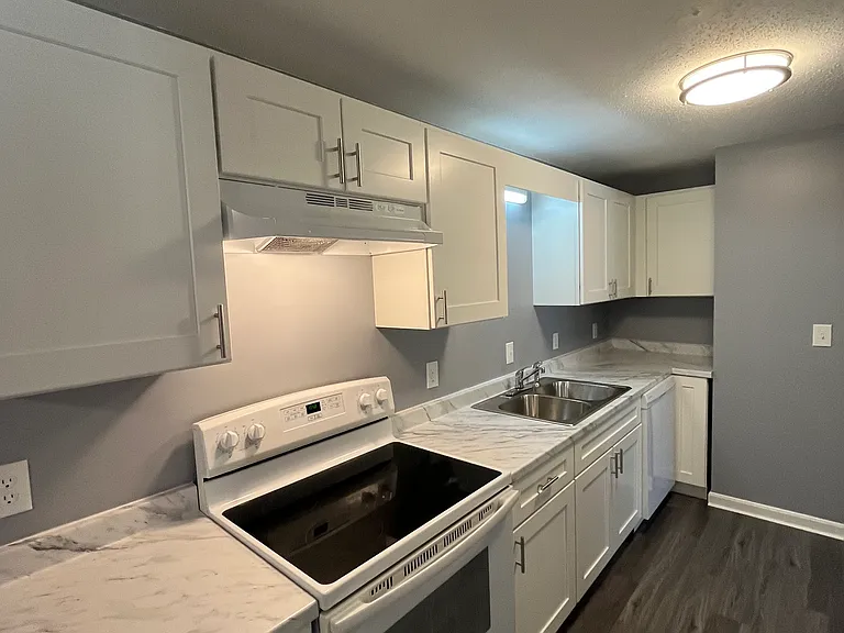 1261 Church St #84 — Photo 12