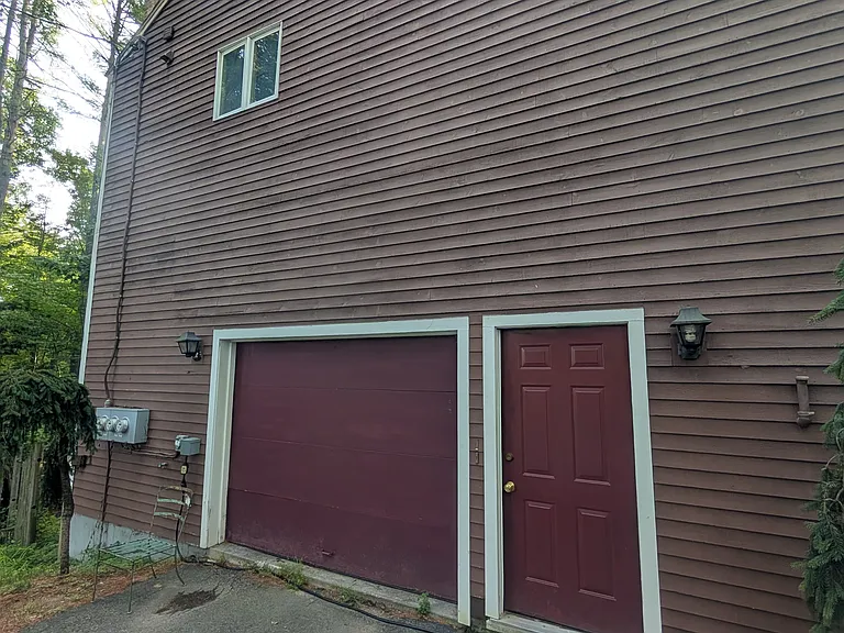139 N Main St — Photo 21