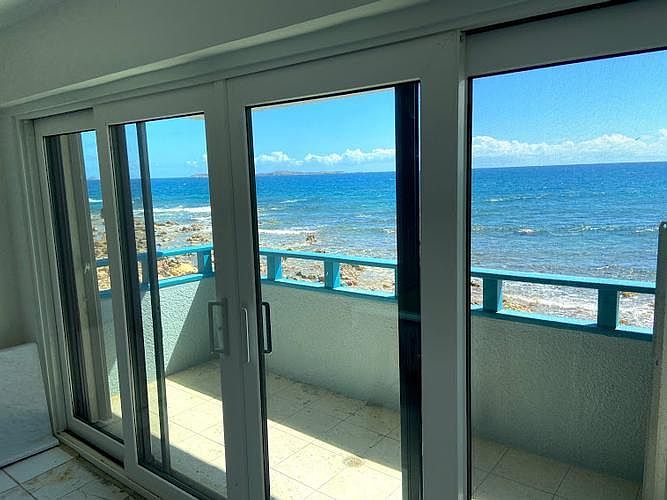living room with view