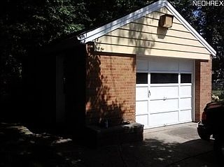 3rd image of 553 E Glenwood Ave