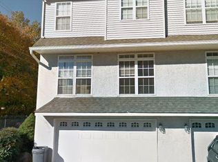 201 Debaptiste Ln, West Chester, PA 19382