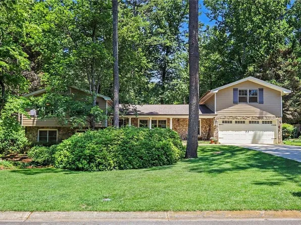 1399 Altamont Dr, Decatur, GA 30033