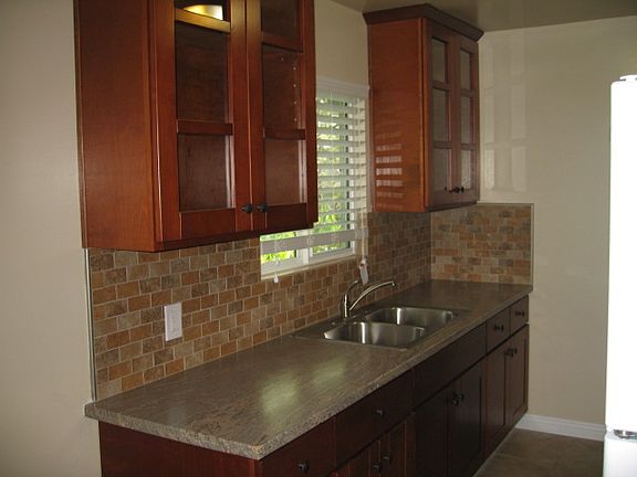 2nd image of 589 Lincoln St APT 5