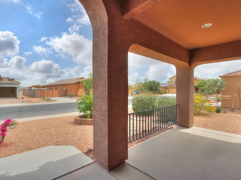 735 W Judi Dr — Photo 25