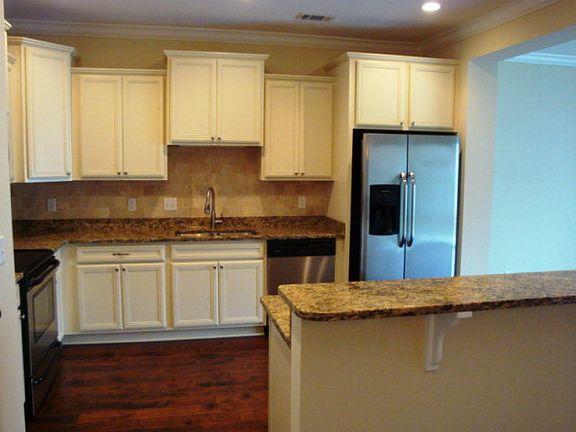 3rd image of 1205 Reserve Ln #1205