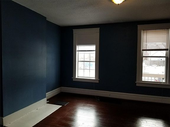 2nd image of 1000 McAllister Ave
