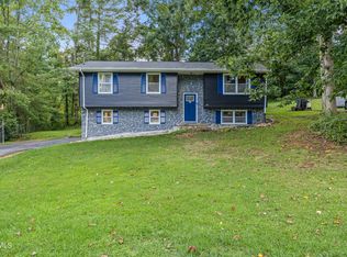 311 Berkley Ct, Jonesborough, TN 37659
