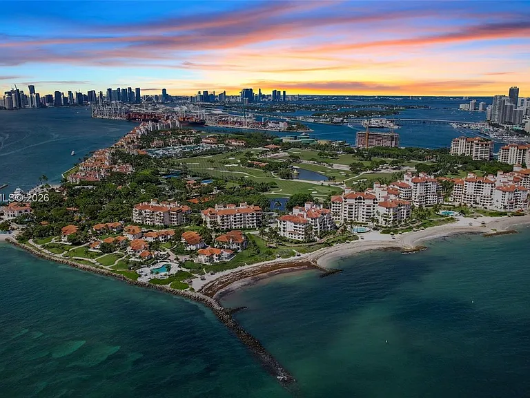 19122 Fisher Island Dr #19122 — Photo 51