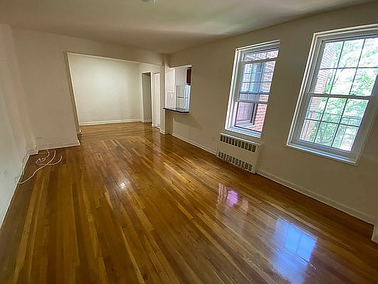 1st image of 14050 Burden Cres APT 4D