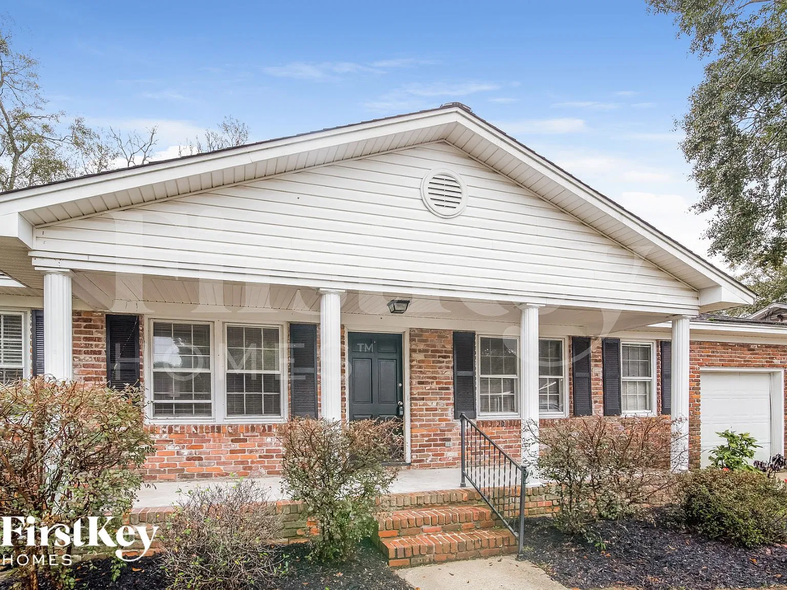 3 bed, 2.0 bath, 2018 sqft, $2,800 — Photo 2