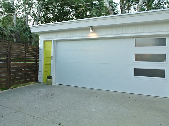 3rd image of 1423 Cascade Ave