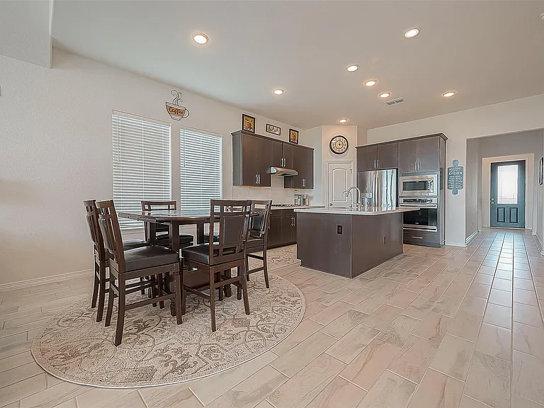 1838 Smithers Landing Dr — Photo 10