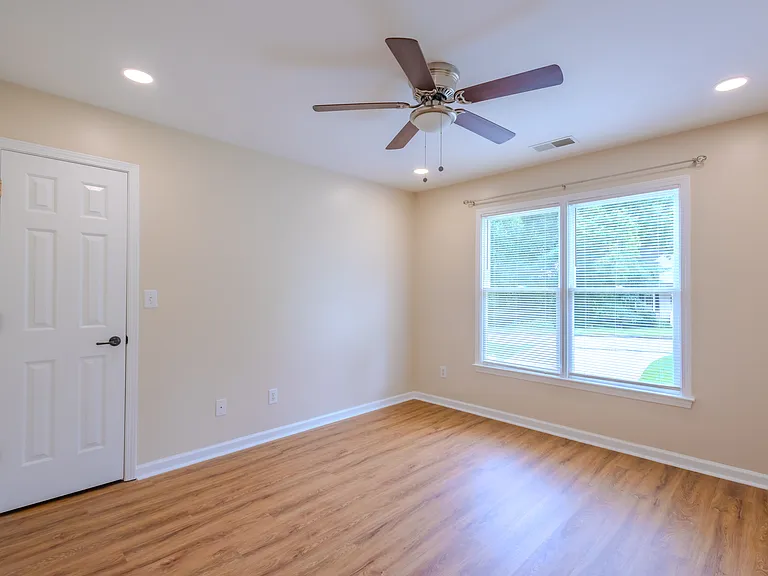 650 Cedar Creek Dr — Photo 39