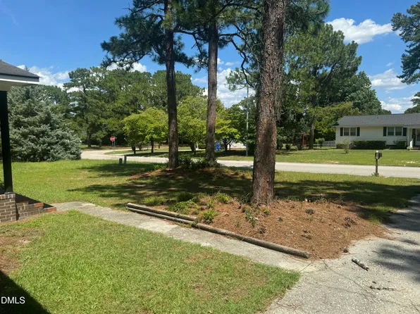 1706 Carter Baron Pl, Fayetteville, NC 28304