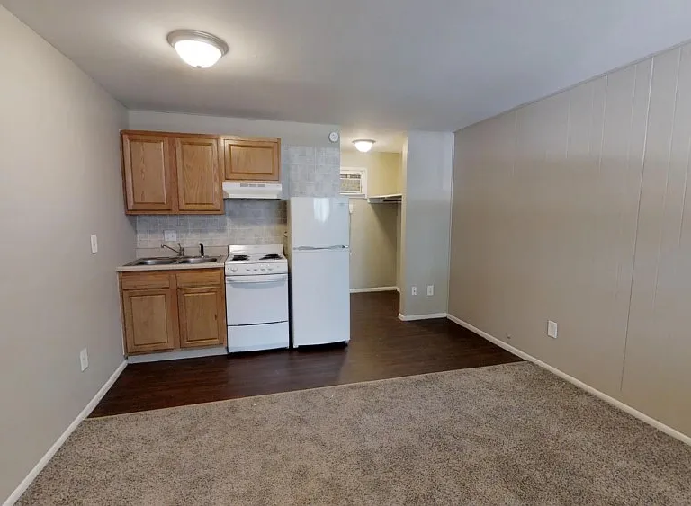1524 Neil Ave #21 — Photo 4