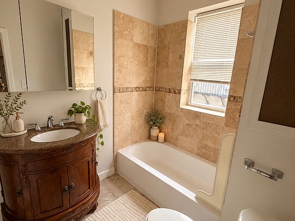 4th image of 1190 Commonwealth Ave #21